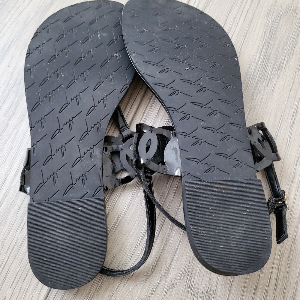 Shoes - Picture 2 of 3
